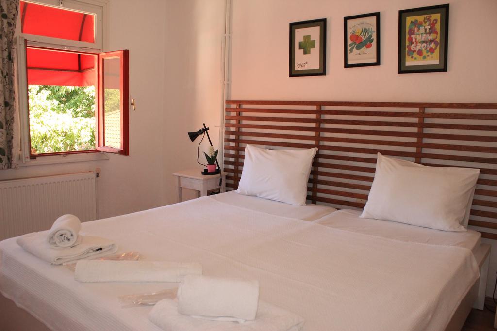 Efharisto Hotel Bozcaada Eksteriør billede